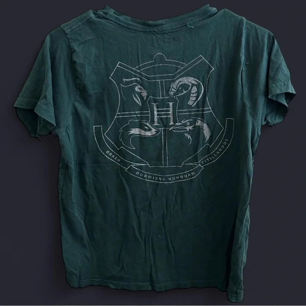 Harry Potter Slytherin T-shirt - Picture 2 of 3
